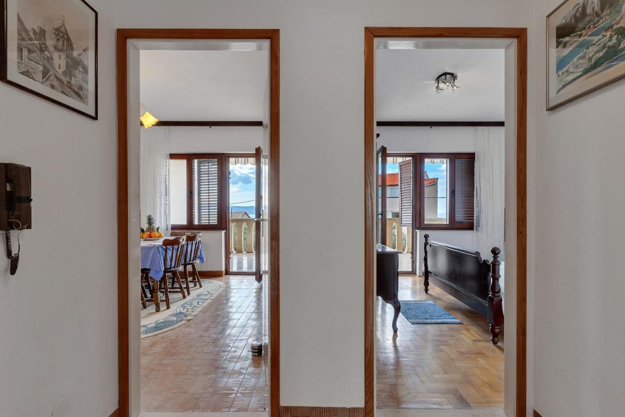 Apartments Tihomir Musac Omiš Екстериор снимка
