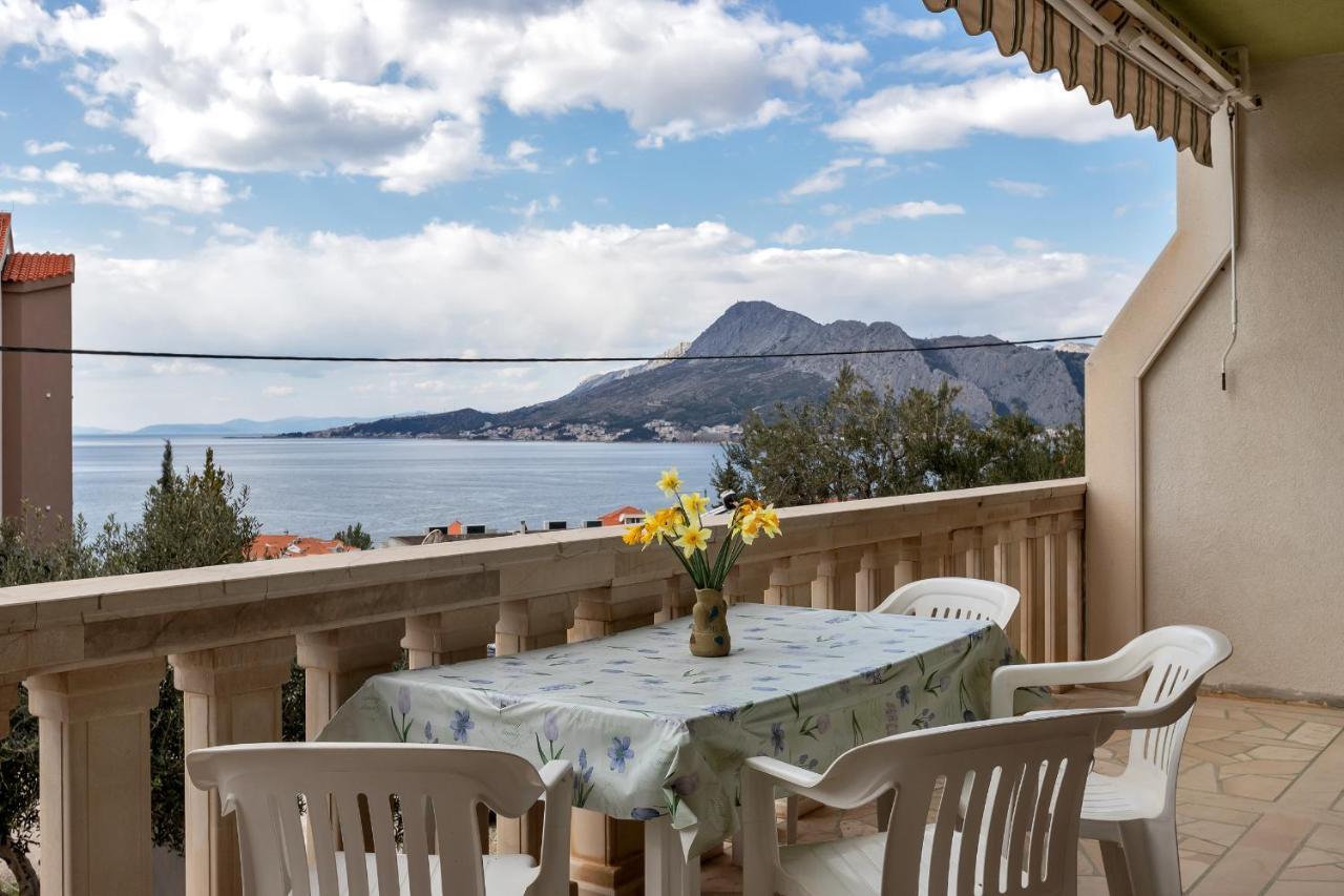 Apartments Tihomir Musac Omiš Екстериор снимка