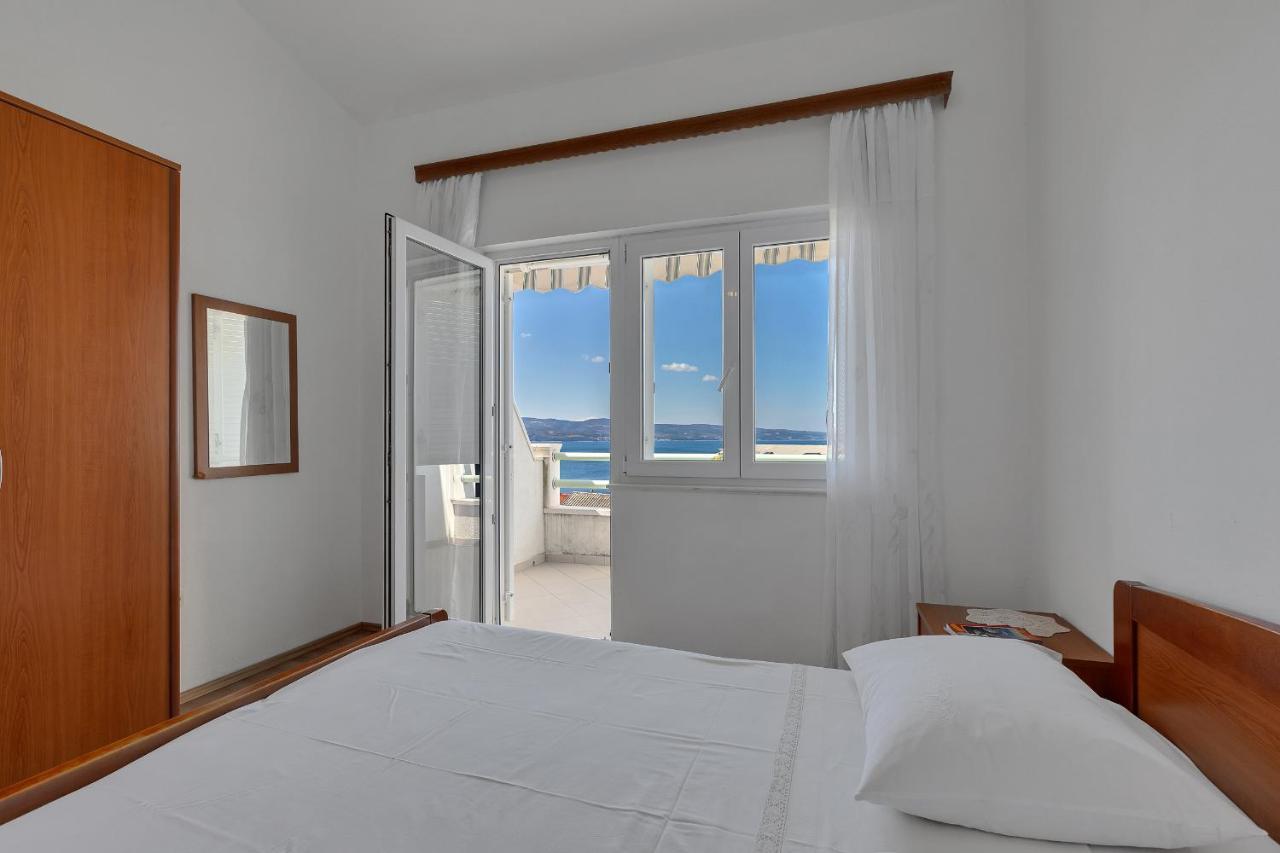 Apartments Tihomir Musac Omiš Екстериор снимка